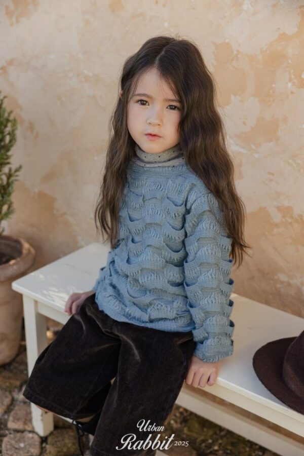 ❄️ 優雅立體波浪紋針織上衣