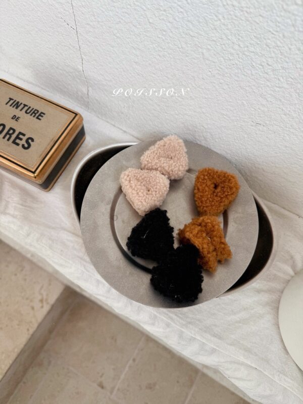 ❄️ 蓬鬆泰迪絨貓咪造型髮夾