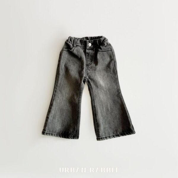 E7ED21ED-B9C8-4EA9-BCE9-DEF5F45EDE51 ❄️ 今天也要顯瘦保暖喇叭牛仔褲