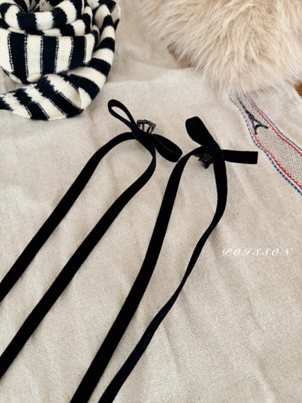 ❄️ 絲絨蝴蝶結造型髮夾