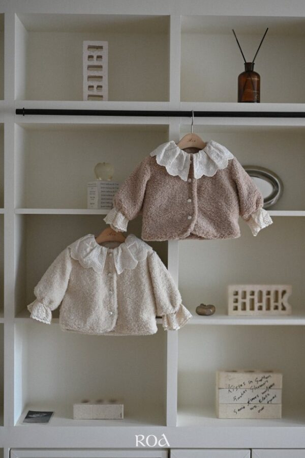 ❄️ 絨毛蕾絲外套