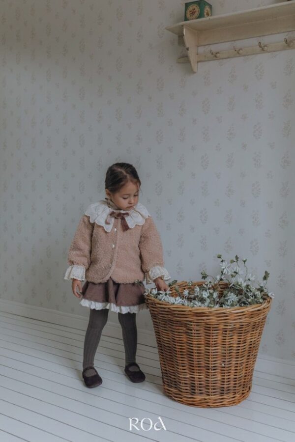 ❄️ 絨毛蕾絲外套