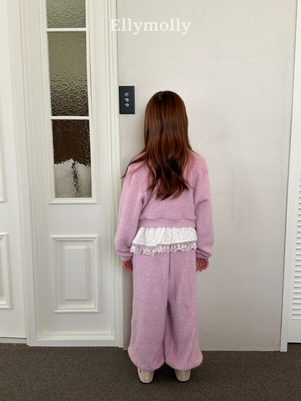 FDA4C854-15CB-47E5-8737-427ACE980F0F ❄️ 慵懶毛絨縮口休閒褲