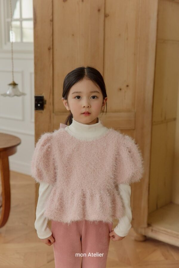 0FC9A385-FC82-4F37-A7A2-53927FCF60AC ❄️ 可愛雪花絨泡泡袖上衣