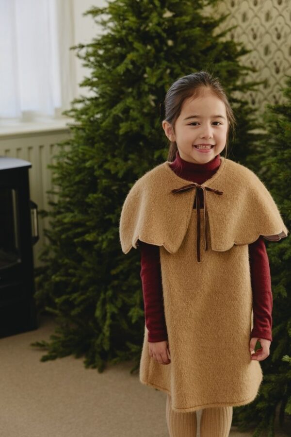 416417BB-E293-4FF1-B6D6-C292C4F237FE ❄️ 甜美波浪斗篷洋裝