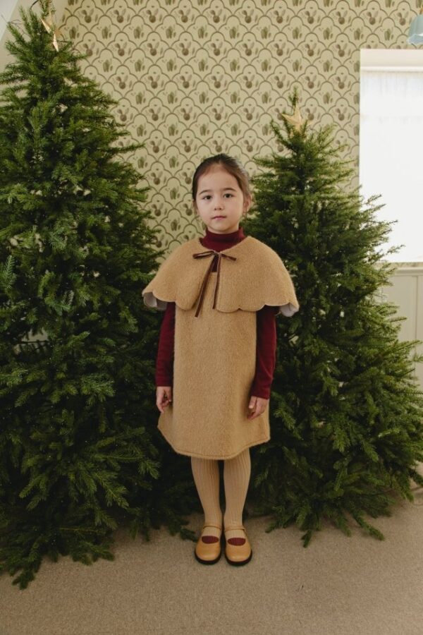 6AC4710F-D606-41DD-8713-84BC57B9432F ❄️ 甜美波浪斗篷洋裝