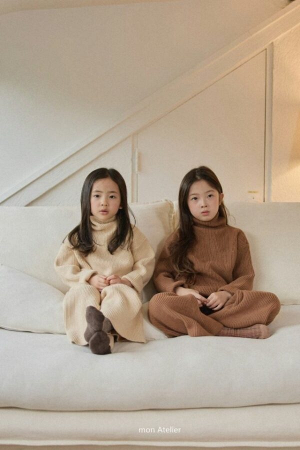 7C30B34B-CCAD-49CD-AC88-3B1AA9DF7569 ❄️ 質感針織套裝