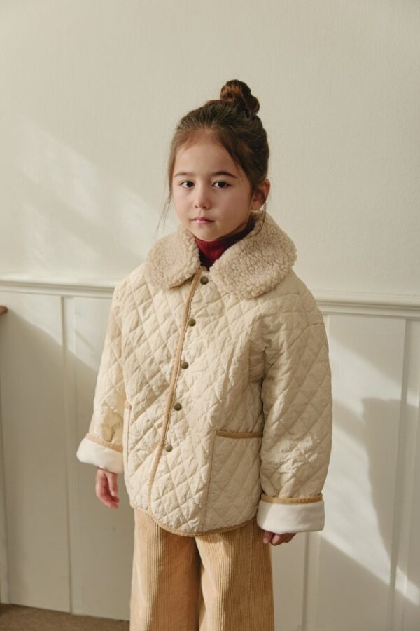 847B6FF3-9FA1-45A1-B862-490A196239A7 ❄️ 泰迪毛領菱格外套