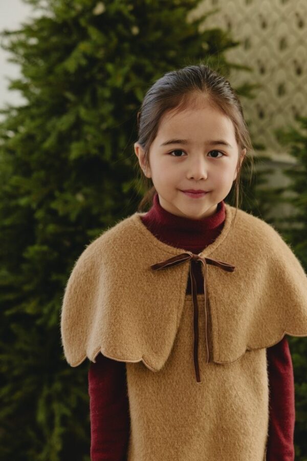 99F01530-E748-4ECB-8109-2E40F125FDDF ❄️ 甜美波浪斗篷洋裝