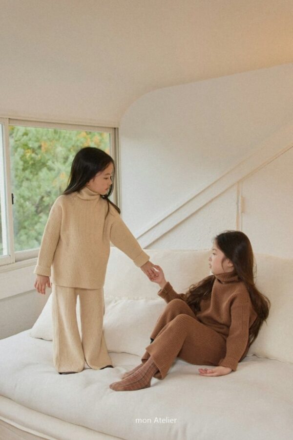 9A534488-D0E7-4042-943B-F25684E6B4E9 ❄️ 質感針織套裝