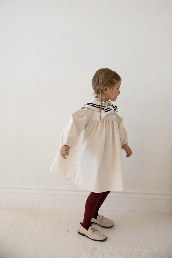 BC4E20B8-C6B8-45A4-B6A7-840B3D638D53_1_105_c ❄️ 浪漫拉拉領片洋裝