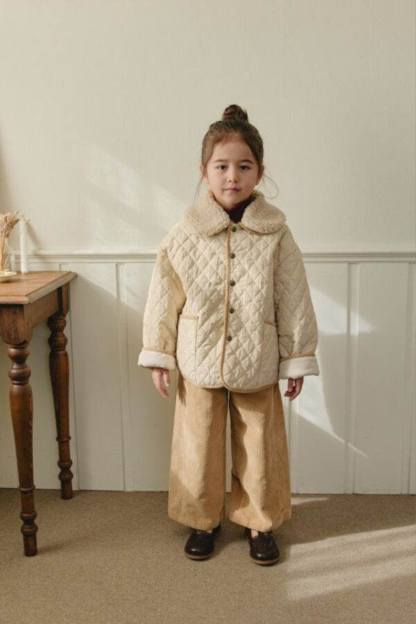 CEB9F257-742E-47C9-A029-DC42E21FE1BD ❄️ 燈芯絨車線剪裁直筒褲