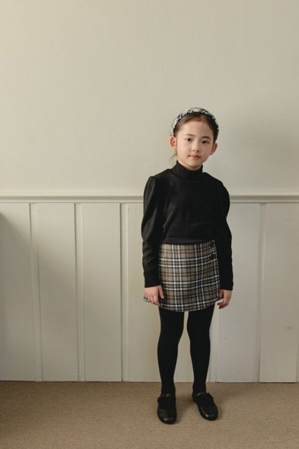 DD6C0B7F-6985-4A2A-9DEA-7BA1D82341A2 ❄️ 復古鈕扣格紋褲裙