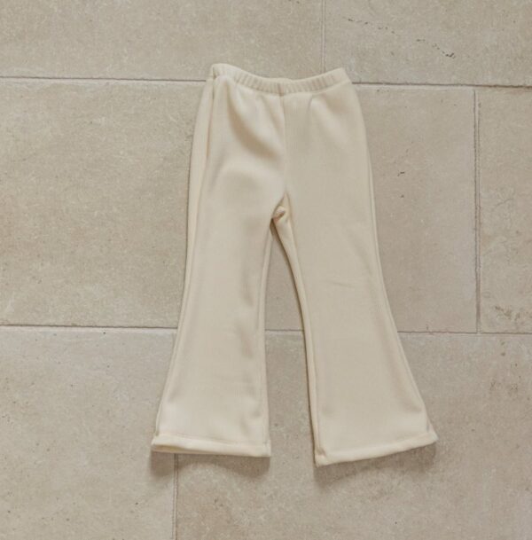 E3E856C0-692F-4EE1-8D85-4DF1858EF32D ❄️ 日常暖暖長褲