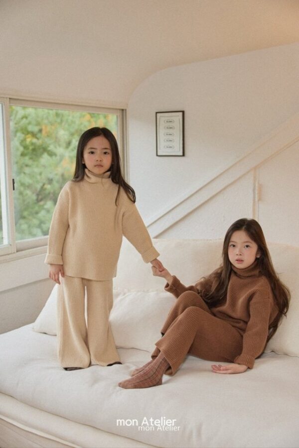 E9CE239E-C598-4408-8D73-26F50689B957 ❄️ 質感針織套裝