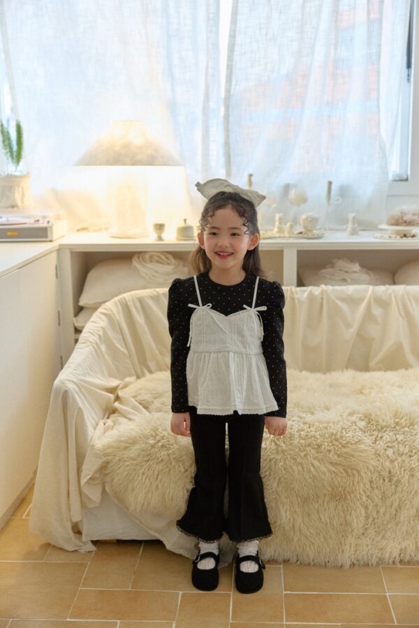 01CFBDF4-B25D-4B16-B39C-DF74C6A40A44_1_105_c 〖預購〗星光點點層次上衣