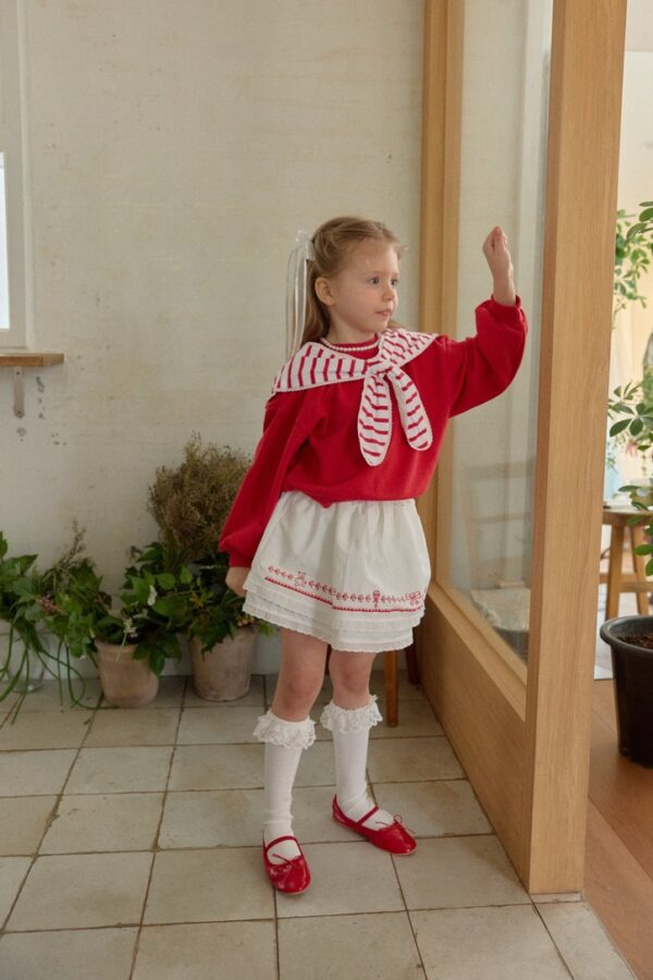 0346E296-FFFB-4AD6-A77D-C3673A3706A9_1_105_c 〖預購〗甜日微光披巾衛衣