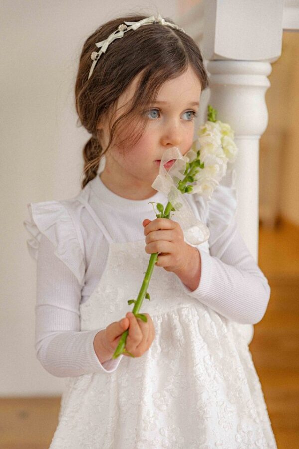 05B8C643-701F-46E6-B5AF-3E0F3D8C6BCF 〖預購〗洛亞晨光刺繡洋裝