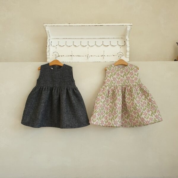 07831EDE-0E80-4878-B208-AFB9D7597FC2 ❄️ 小精靈法式花苞厚感背心裙