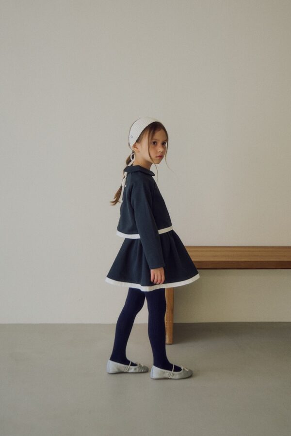 0BE47D47-BA5B-451A-B066-2E34FDAD3050_1_105_c ❄️ 小領片俏皮套裝