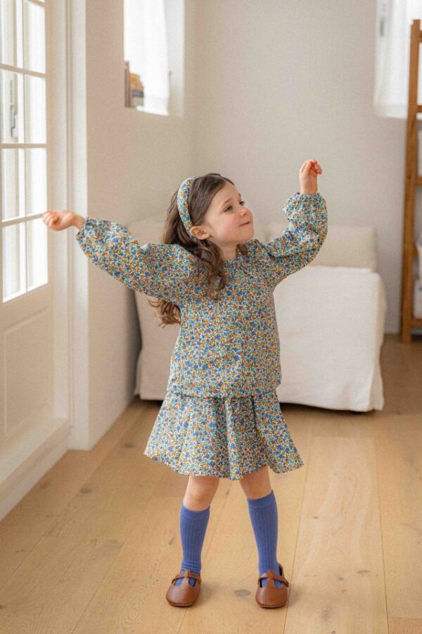 0C189BDA-FDDA-448A-B793-0AB164E747C8 〖預購〗蕾娜花霧襯衫