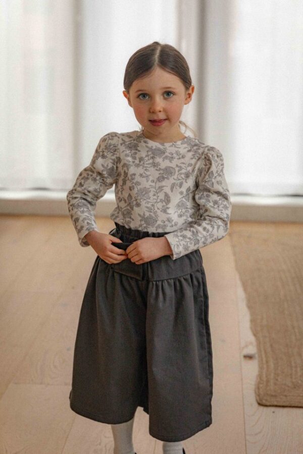 0D248350-E02E-41B0-B323-92E24EF1A540 〖預購〗輕風亞麻褲