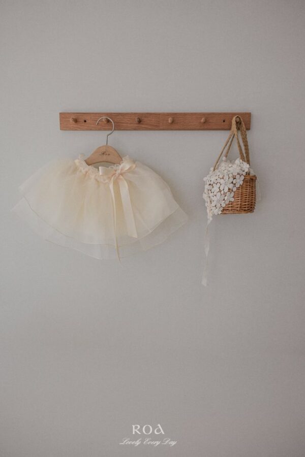 100752F6-67CC-4D6D-8FD8-5DB0647CE87D 〖預購〗輕霧雙層紗裙