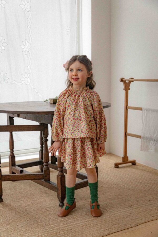 11D9A142-1449-40AC-9499-173A1AA31EE7 〖預購〗蕾娜花霧襯衫