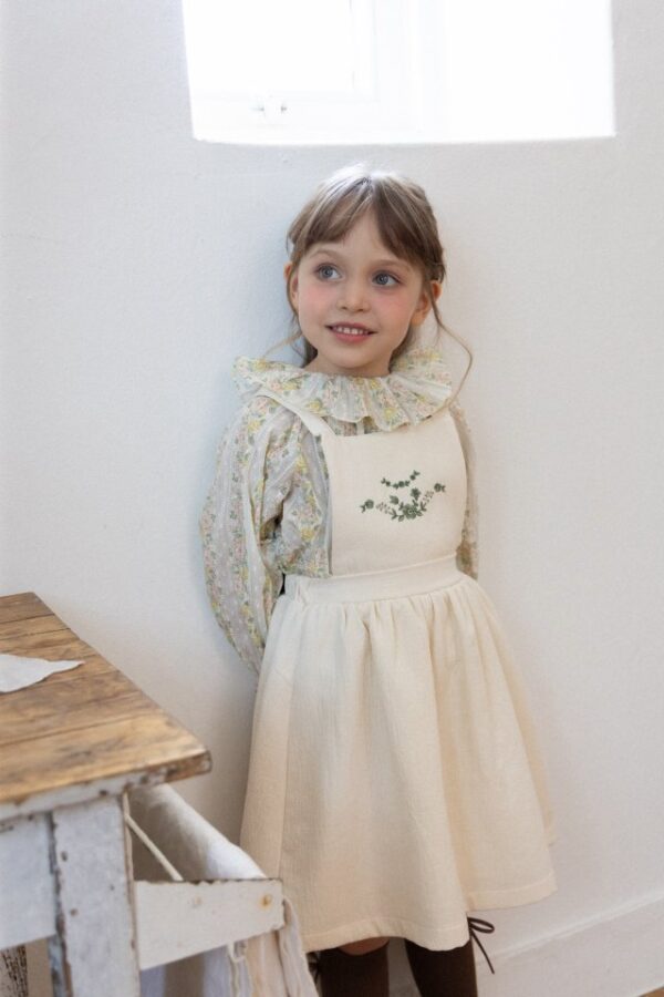 14E3E051-59E2-4213-BE52-07EE8F342EB7 〖預購〗伊妮絲微光洋裝