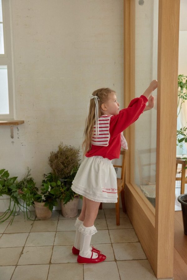 16749084-2B23-4E2C-9B18-EA20C6BE712D_1_105_c 〖預購〗甜日微光披巾衛衣