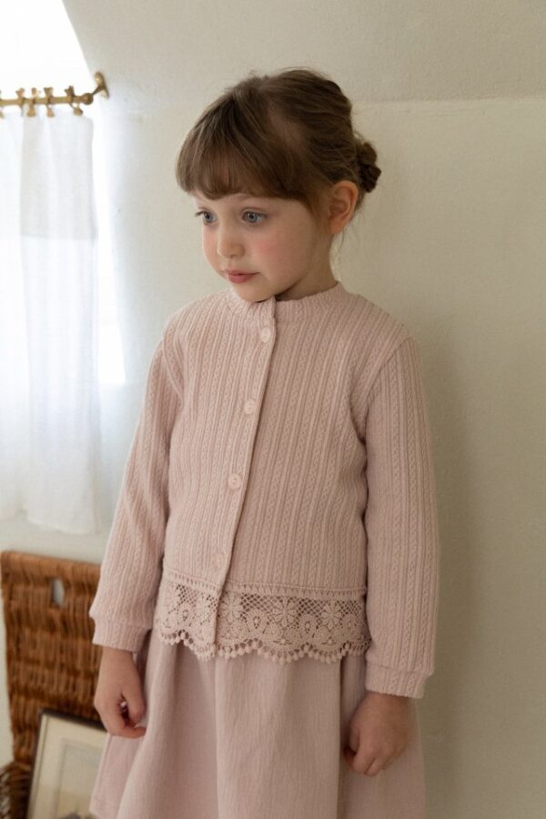 1CE57B4B-5020-401E-BC87-03DE0745B330 〖預購〗艾莉絲柔霧針織衫