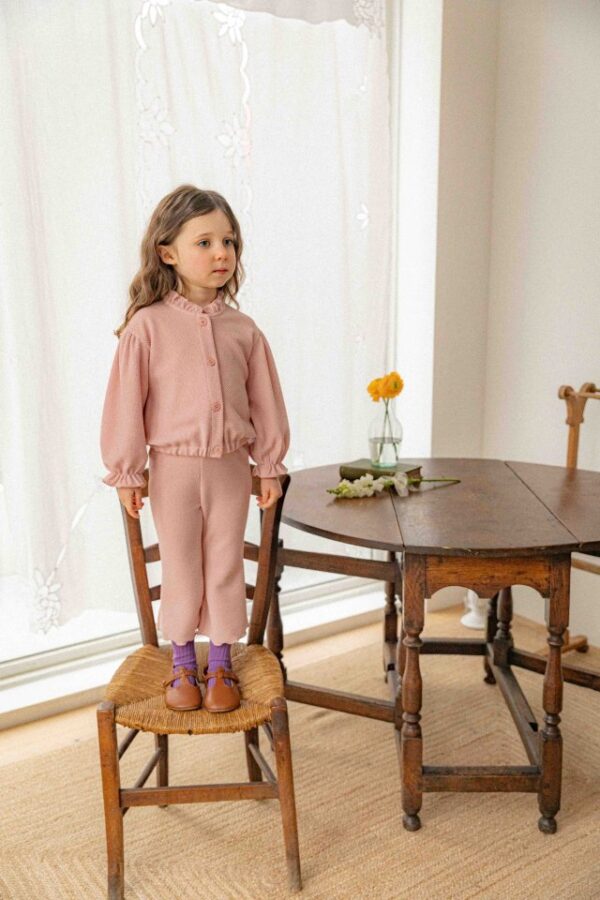 1F55B4F8-F409-4B12-8D29-1245534185BB 〖預購〗法式柔線靴型褲