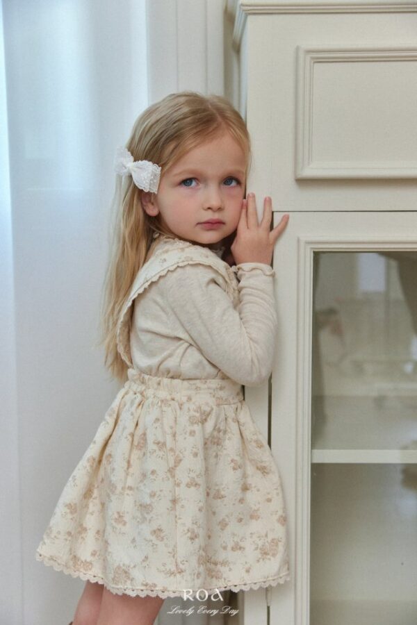 2014173E-FA3C-4130-91D5-9AE6DDAFDB7D 〖預購〗古典花園吊帶裙