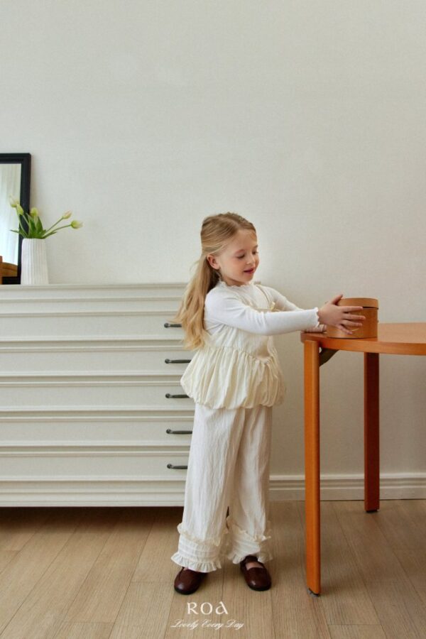 230E4D26-2068-43EF-B5E3-763EB71BDED9 〖預購〗緞結甜甜套裝