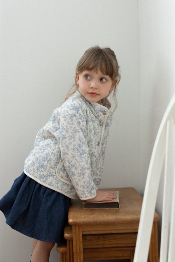 233614CE-B904-428F-9479-862561376353 〖預購〗路易絲雲感外套