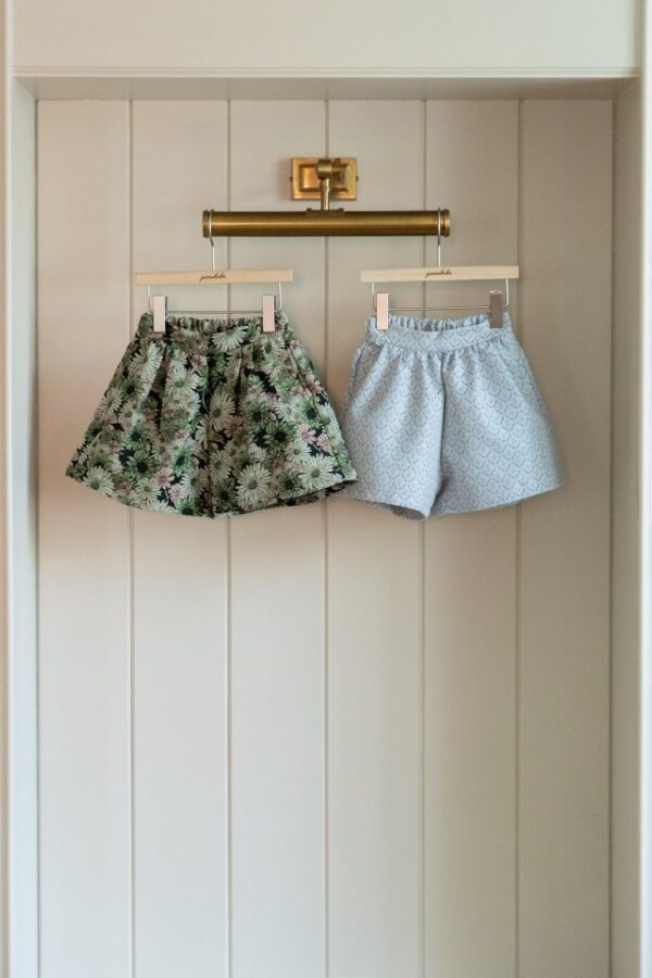 259C14F1-9873-46A0-BE9A-74C485E1FFBE 〖預購〗希耶藍影織紋褲