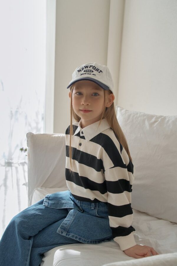 2601BF19-F32C-462A-ADA2-9AD86A44A159 〖預購〗小學院領片衛衣