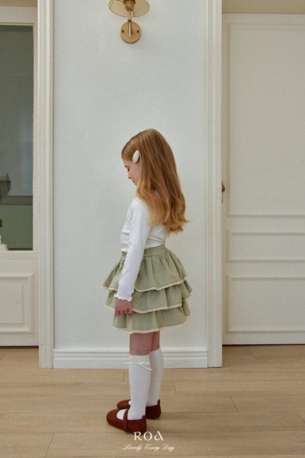 2B957E02-FCBF-4C49-ADFD-597D0D46FC05 〖預購〗克洛伊層次裙褲