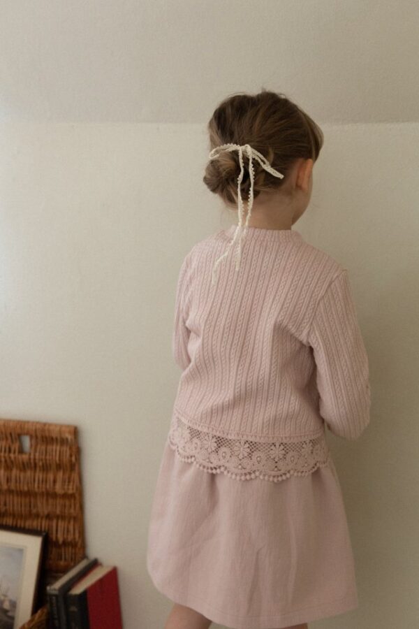 2DC3B74C-44D5-4942-A856-5D478B78059D 〖預購〗艾莉絲柔霧針織衫