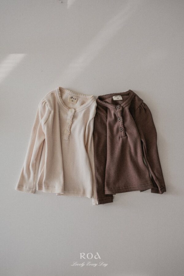 2FF2C8C5-C4BB-474E-91EC-A77D5C80C094 〖預購〗溫柔日常羅紋上衣