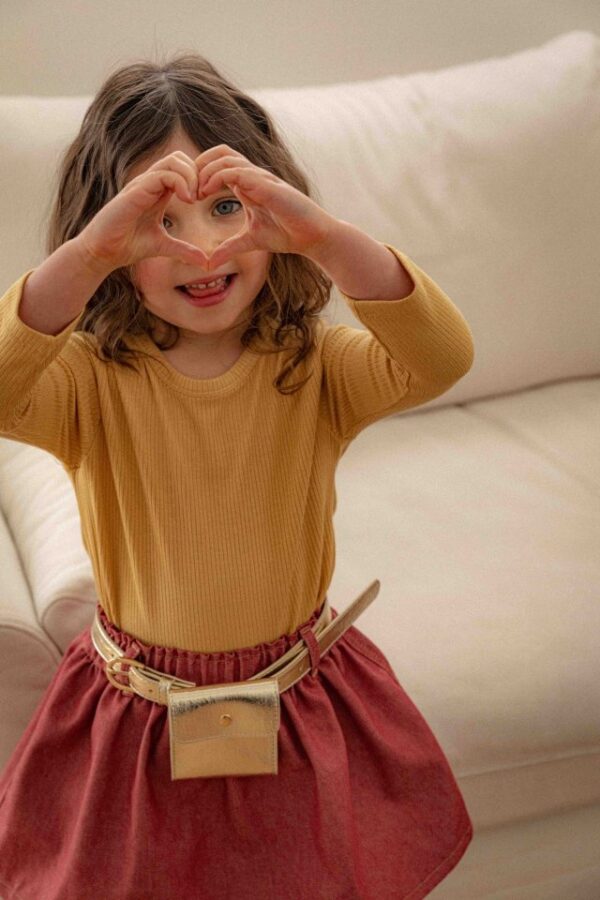 31C9ED0E-CF12-4440-BEAA-DF61811D9430 〖預購〗柔線袖口上衣