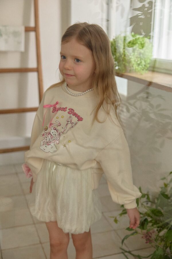 338092B5-F5A4-4B8D-9FCC-ED8E84A05587_1_105_c 〖預購〗甜甜貝瑞衛衣