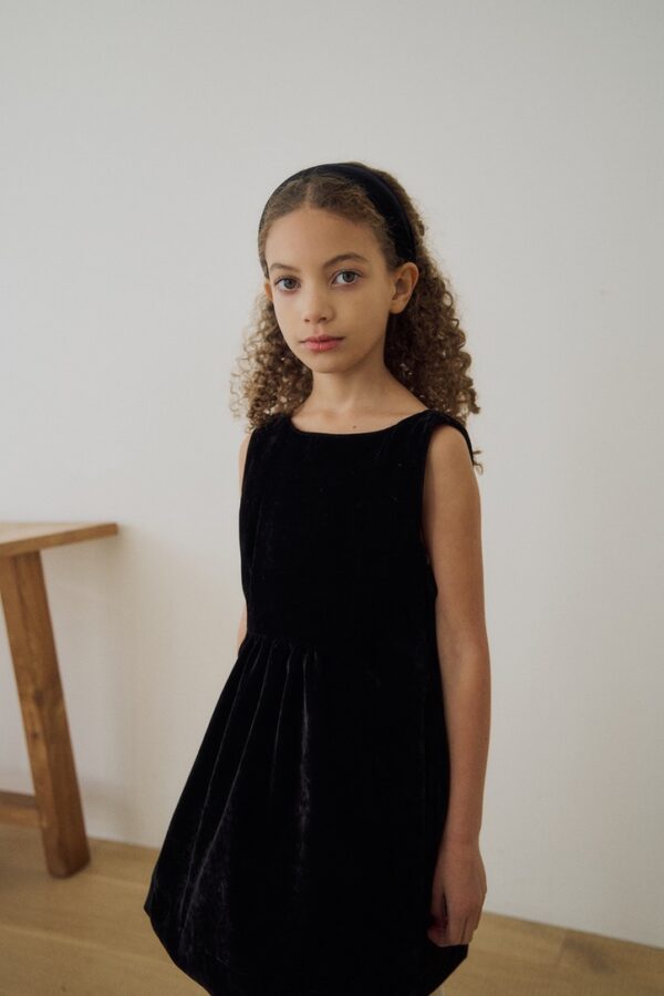 33CAB2FE-5037-4C4E-82FD-055178C8905B_1_105_c ❄️ 專屬時光經典質感洋裝