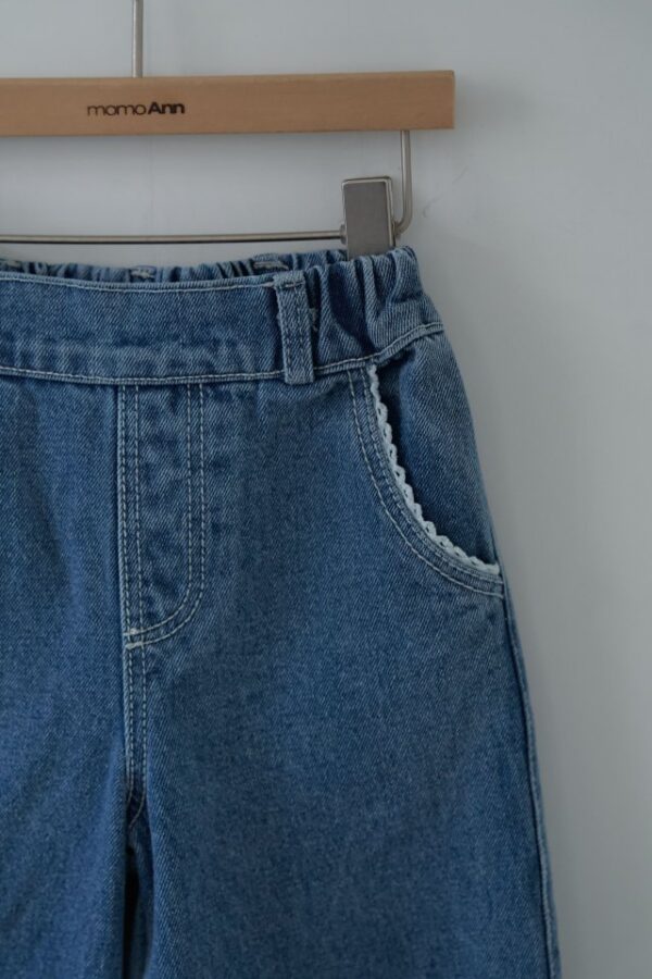 35DD52B9-50AA-4850-8734-E475B669F305 〖預購〗蘿拉日光牛仔褲