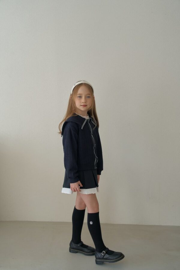 38AC74E7-5CEB-4C05-81EF-7E35006907E8 〖預購〗塞拉午後大領片針織外套