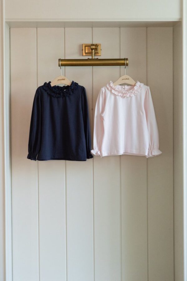 3BADD847-5011-46D1-AD0D-17570A95B0F7 〖預購〗梅根柔日上衣