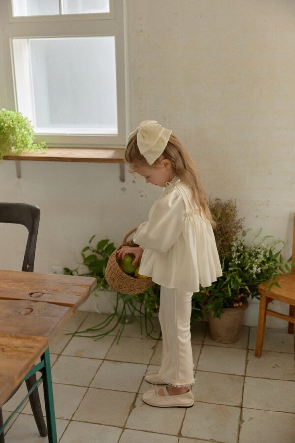 4240615C-B4ED-4E25-B284-D994CA337CC2_1_105_c 〖預購〗馬隆漫步線條靴型褲