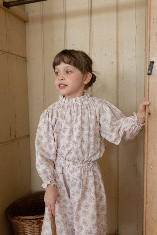 42A2F0F0-EA70-426B-93B6-C60E75FE1E71 〖預購〗賽莉亞花影套裝