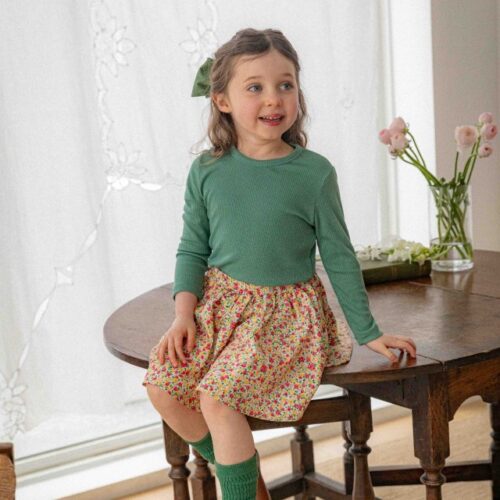 439937DC-35D6-4A90-BF7B-45B0C3910673 〖預購〗柔線袖口上衣