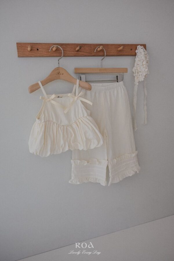 4F038E92-0574-4440-8B8E-7DAF11B9477D 〖預購〗緞結甜甜套裝